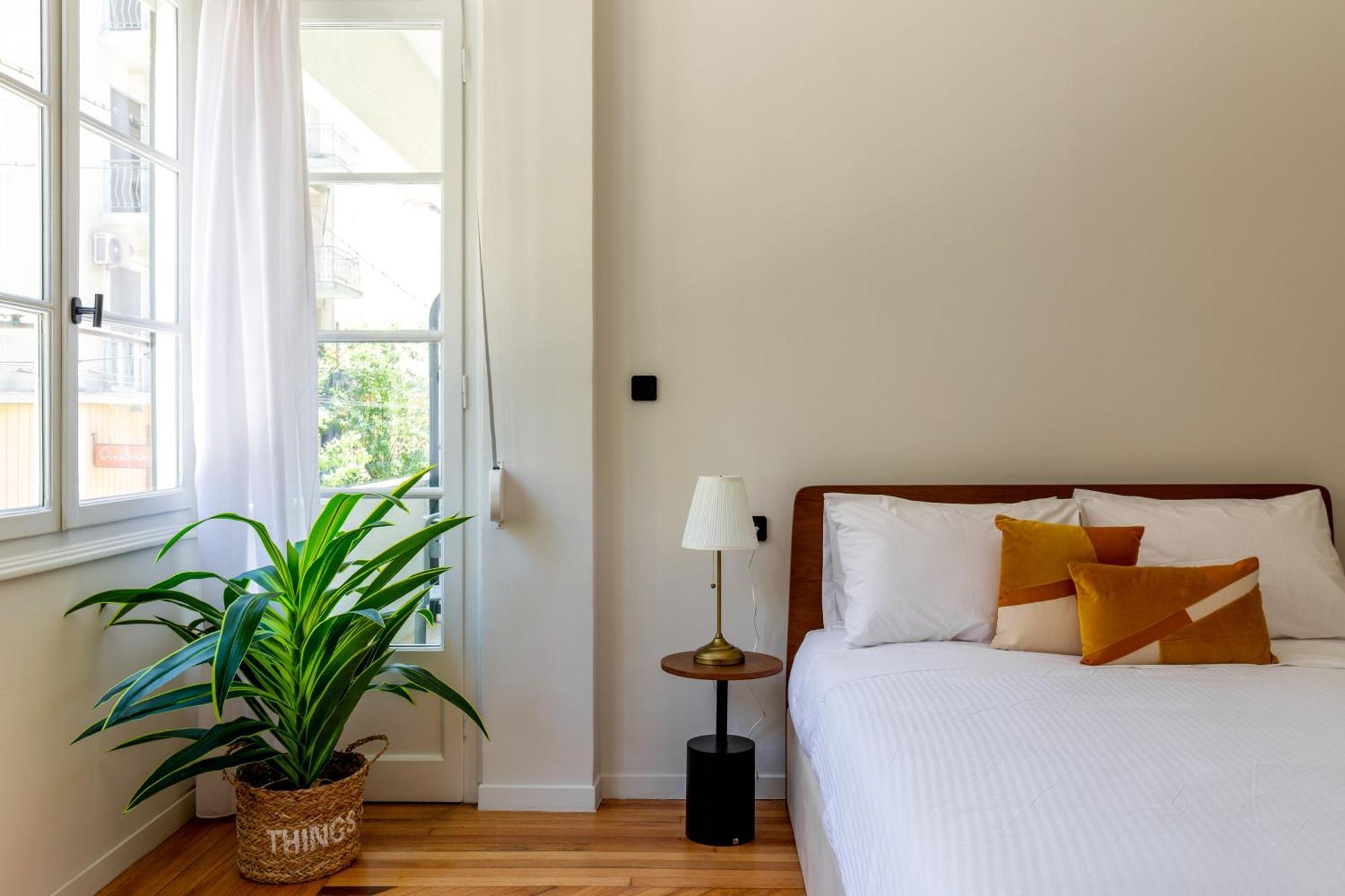 The Met By Zoia Living Apartment