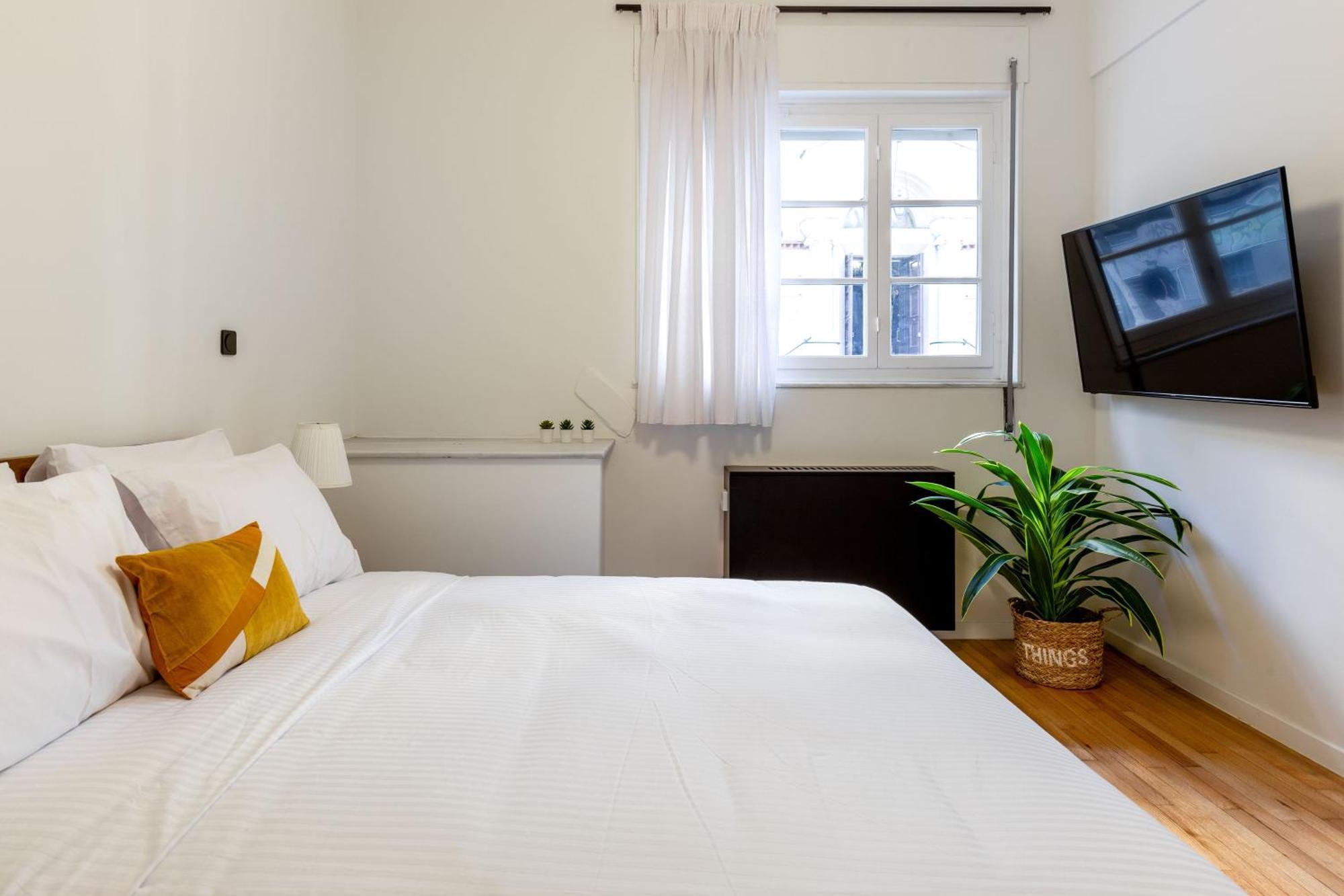 The Met By Zoia Living Apartment